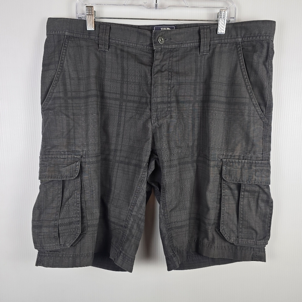 The North Face Men's Gray Plaid Cargo Shorts Size 38 Casual Hiking